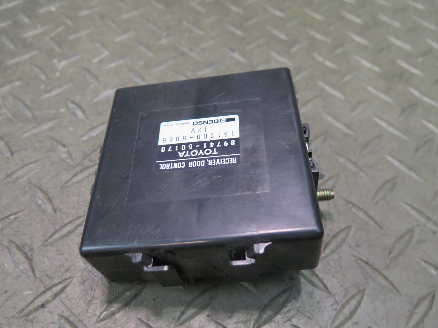 95-96 Toyota Celsior UCF20 RHD Door Receiver Control Module 89741-50170 OEM