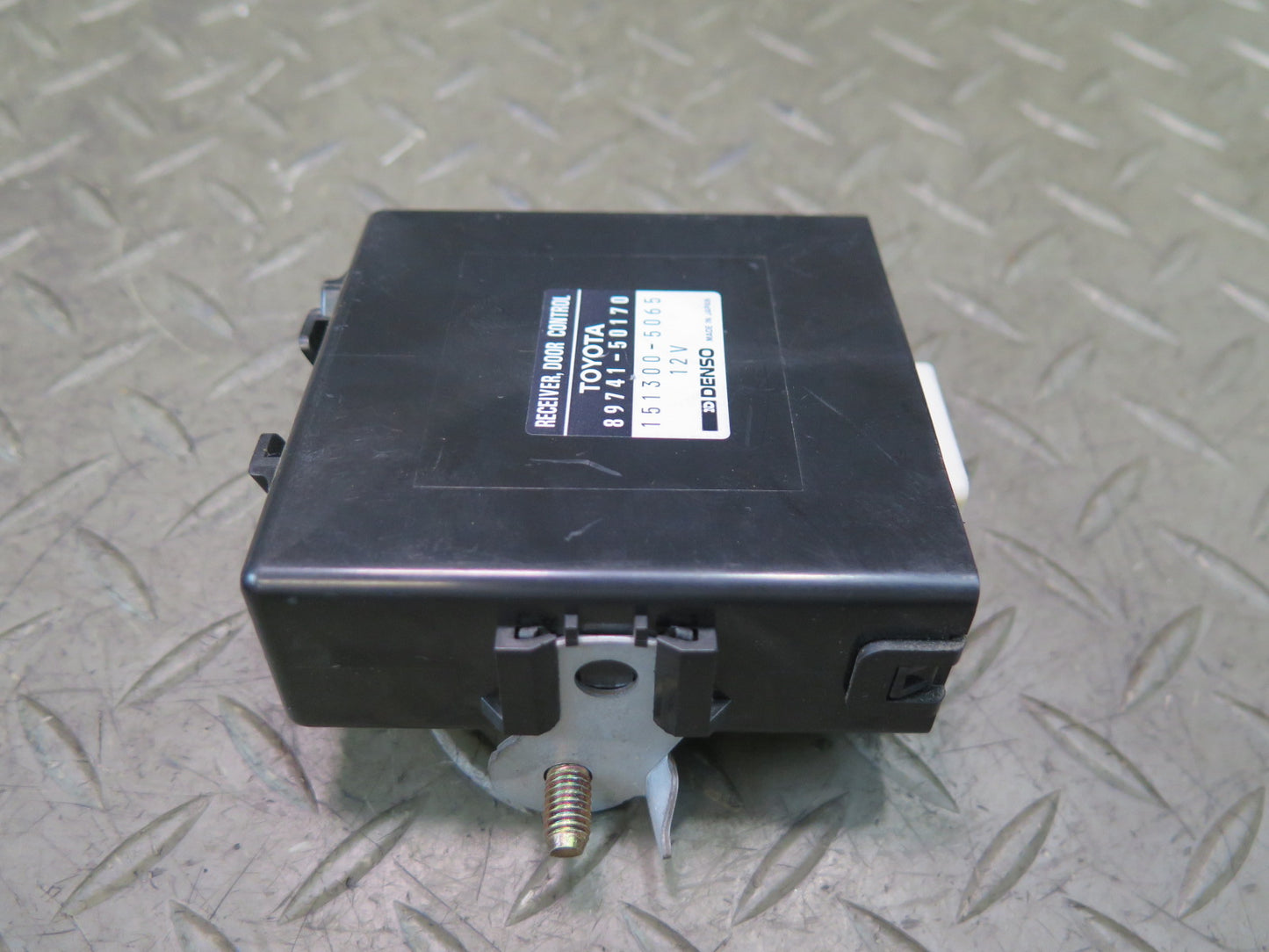 95-96 Toyota Celsior UCF20 RHD Door Receiver Control Module 89741-50170 OEM