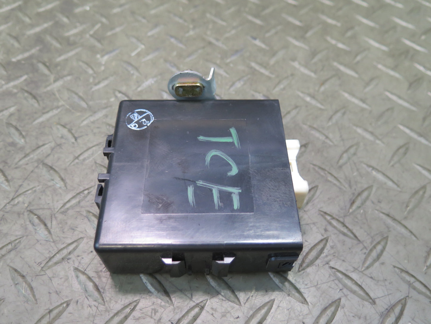 95-96 Toyota Celsior UCF20 RHD Door Receiver Control Module 89741-50170 OEM