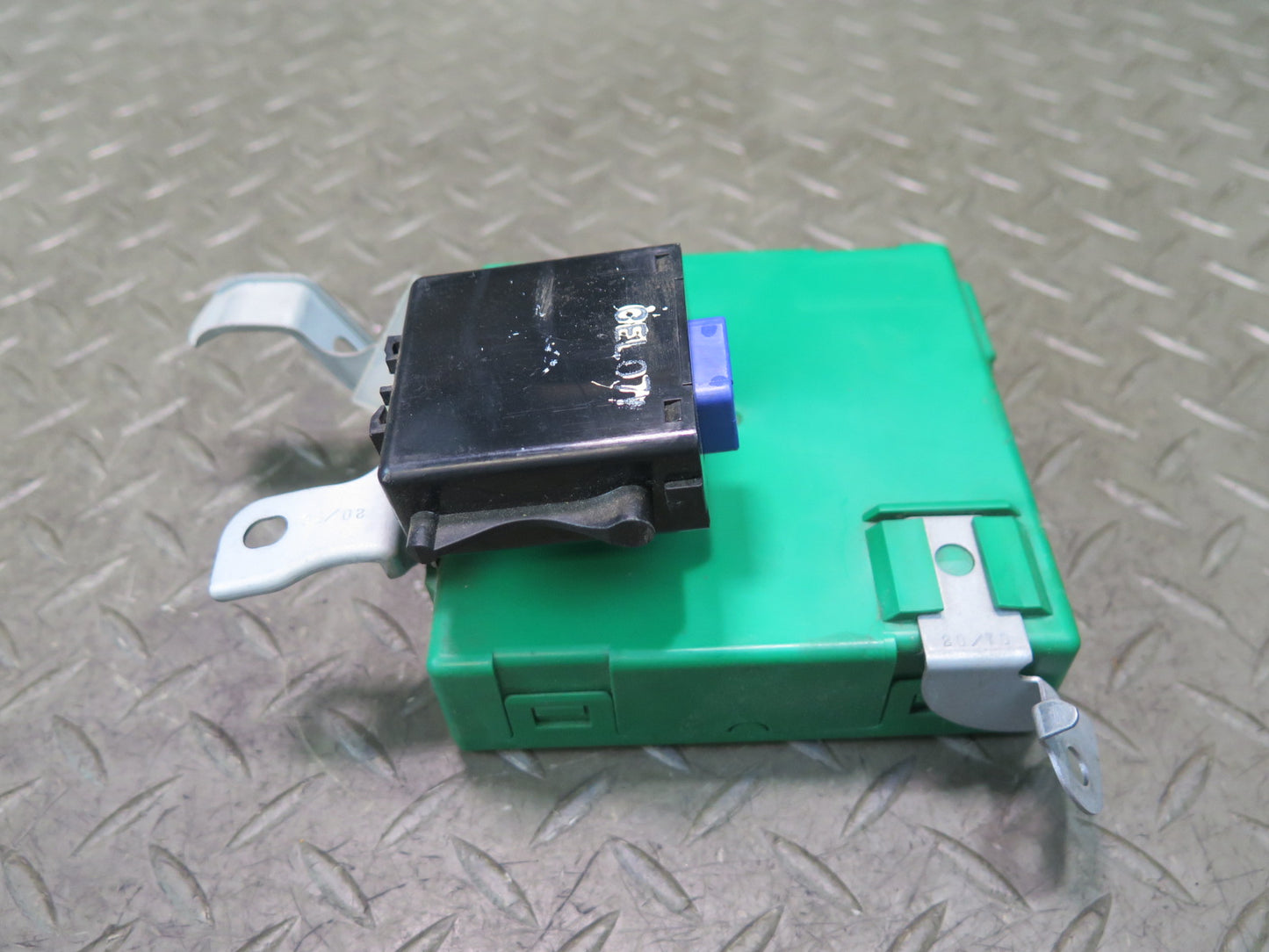 95-96 Toyota Celsior UCF20 Steering Column Tilt & Telescopic Control Module OEM