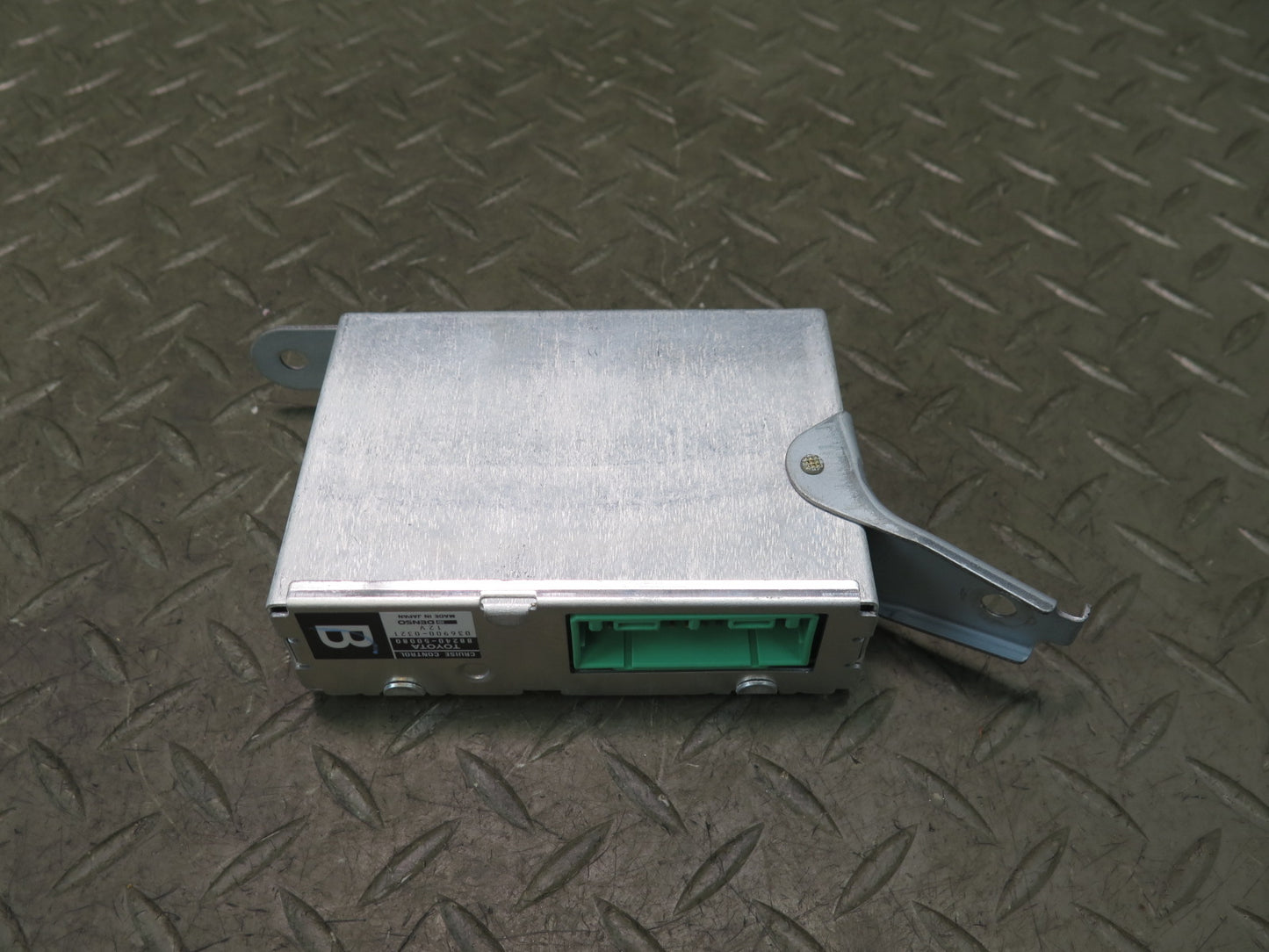 95-96 Toyota Celsior UCF20 RHD Cruise Control Module Computer 88240-50080 OEM