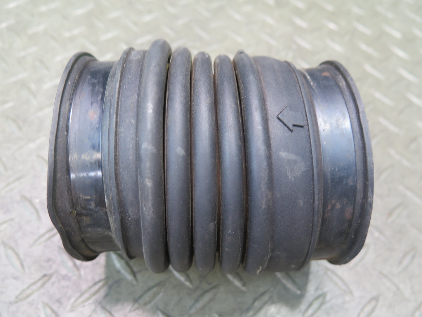 95-97 Toyota Celsior Lexus LS400 UCF20 Air Intake Cleaner Hose Pipe Line OEM