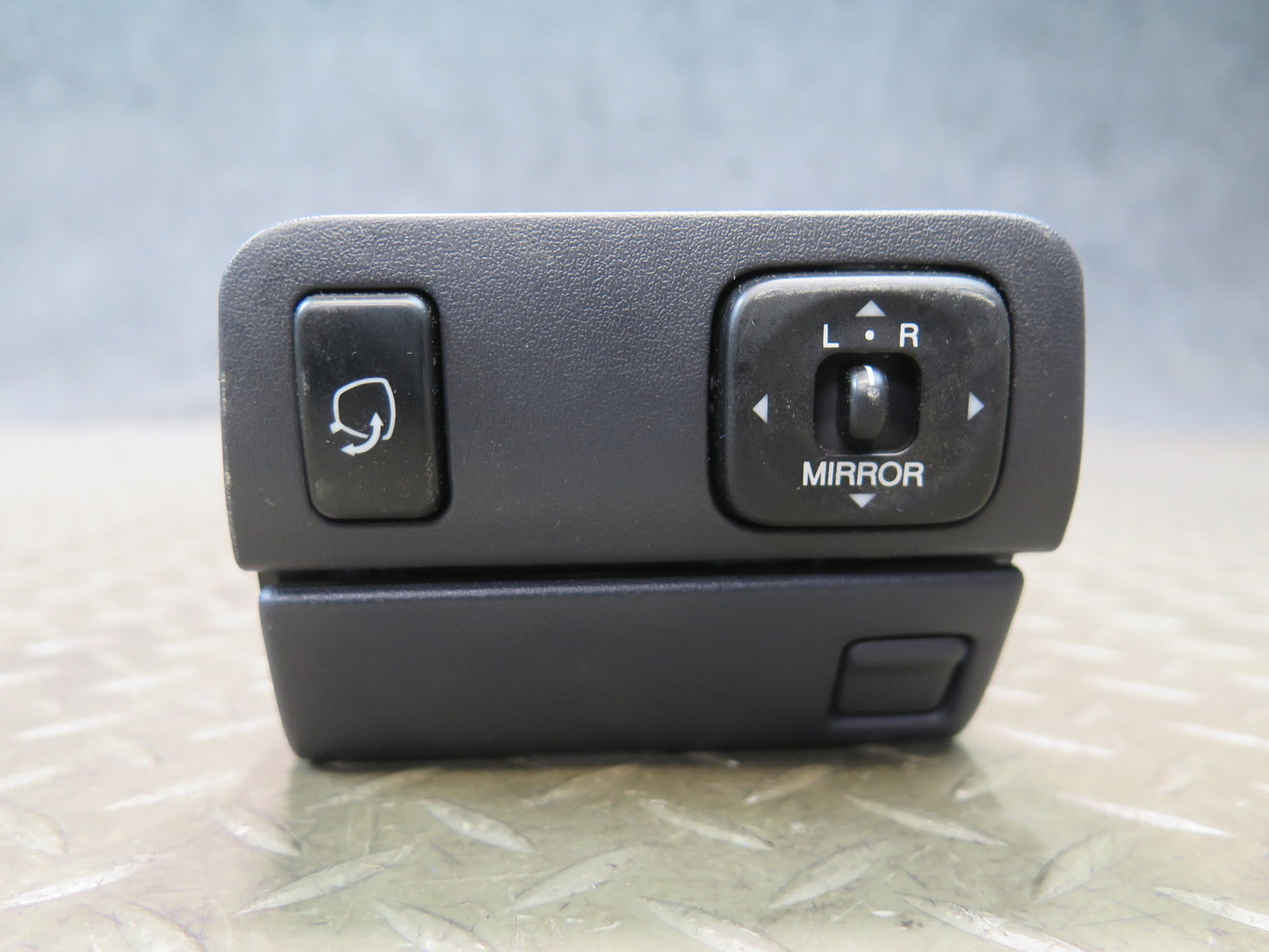 95-97 Toyota Celsior UCF20 RHD Power Mirror Switch w Coin Pocket Tray OEM