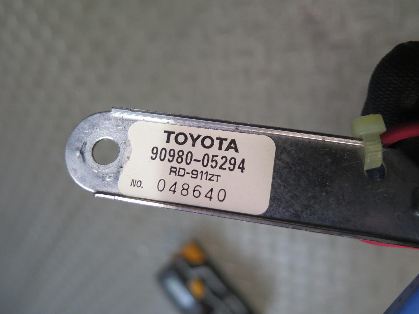 95-97 Toyota Celsior UCF20 Telephone Noise Reduction Filter Relay Module OEM
