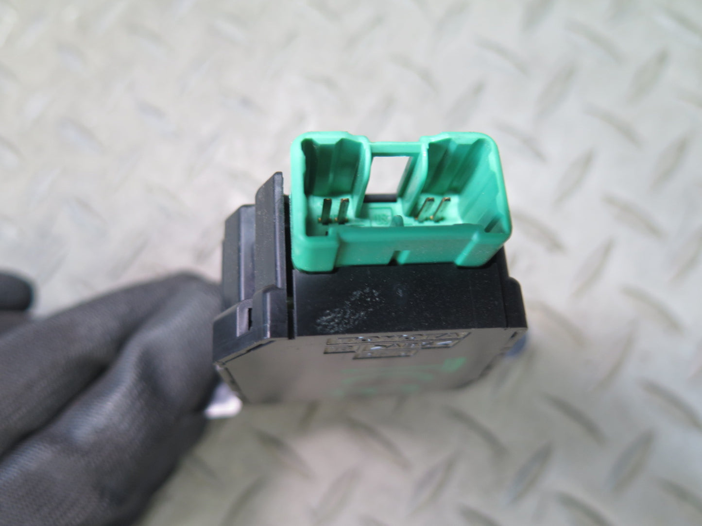 95-97 Toyota Celsior UCF20 RHD Instrument Panel Light Dimmer Button Switch OEM