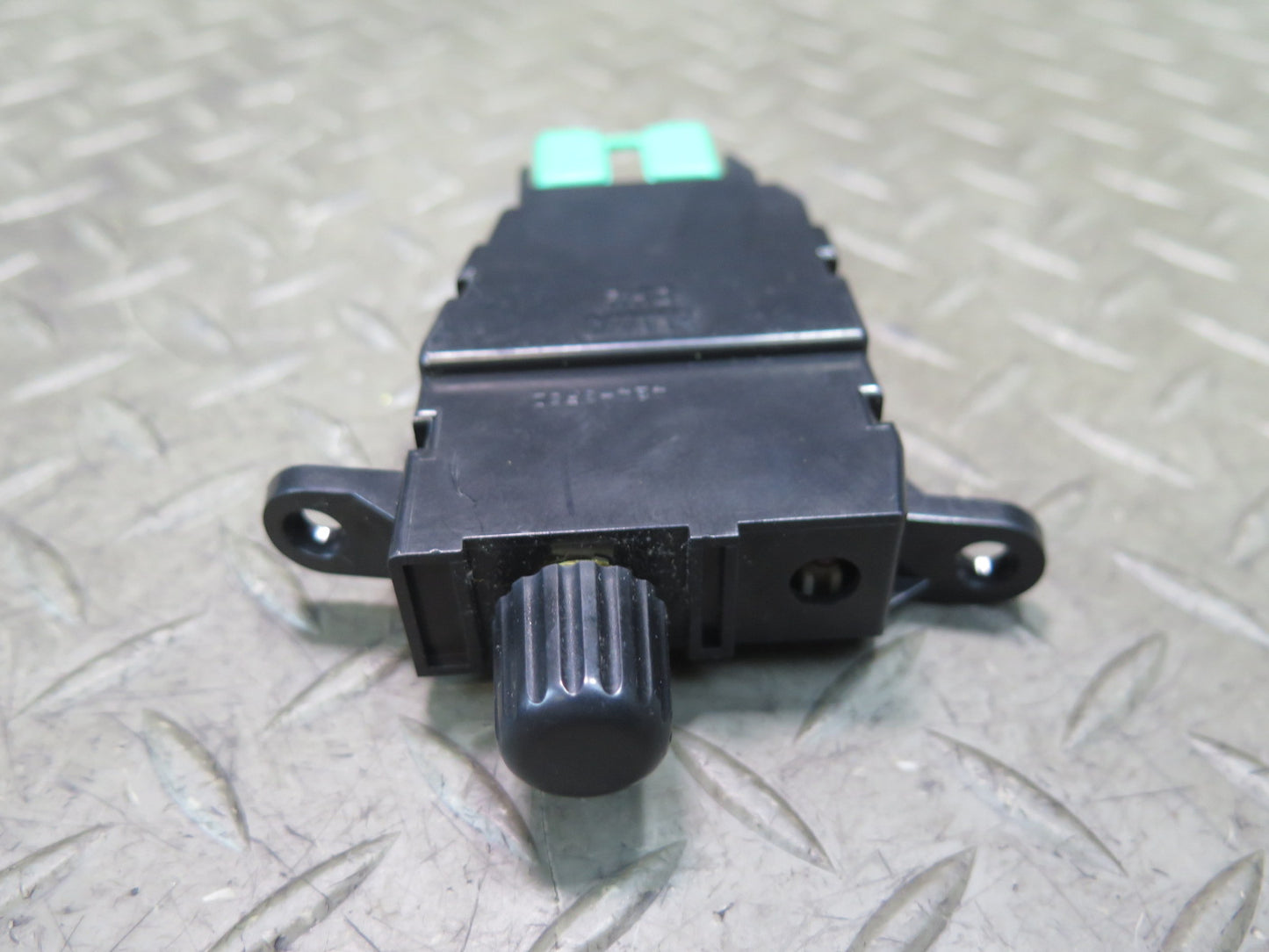 95-97 Toyota Celsior UCF20 RHD Instrument Panel Light Dimmer Button Switch OEM