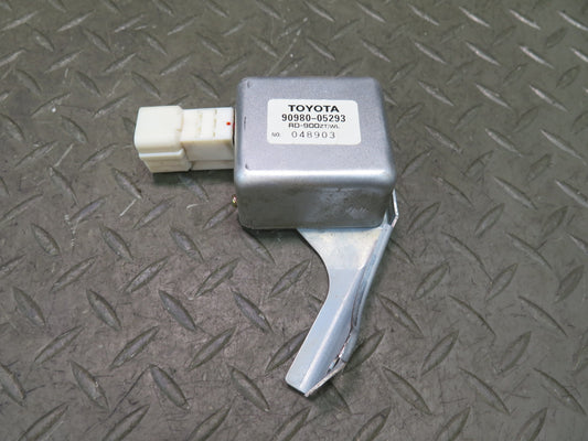 95-97 Toyota Celsior UCF20 RHD Radio Noise Filter 90980-05293 OEM