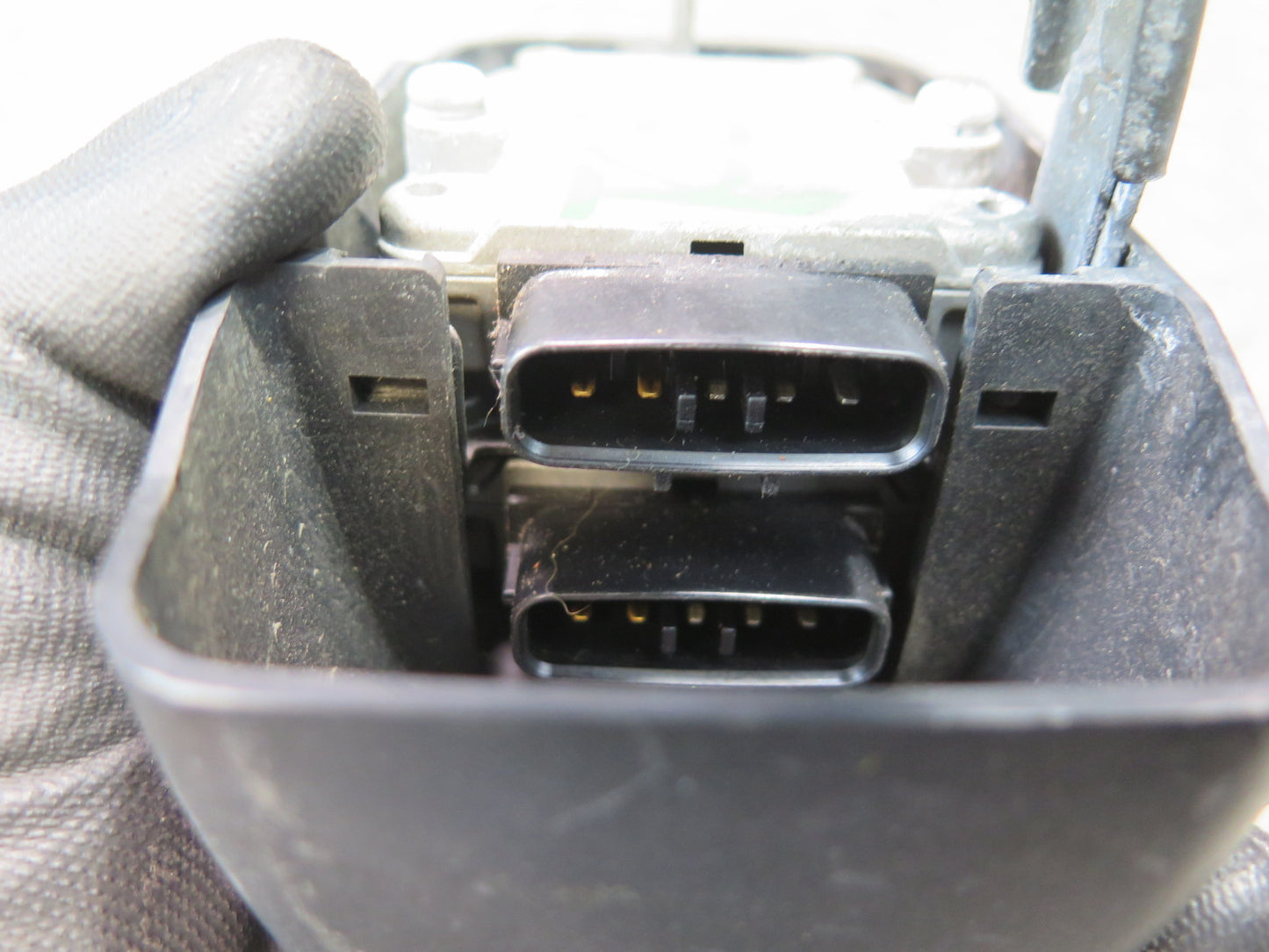 95-97 Toyota Celsior Lexus LS400 Ignition Control Module Igniter w Cover OEM