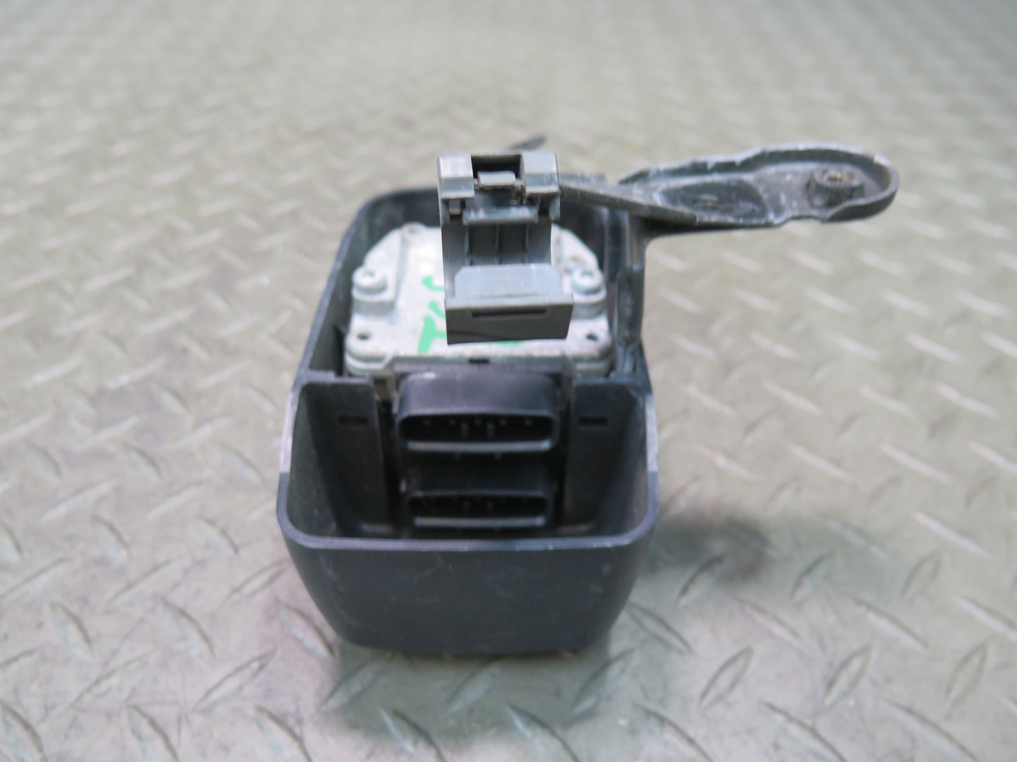 95-97 Toyota Celsior Lexus LS400 Ignition Control Module Igniter w Cover OEM