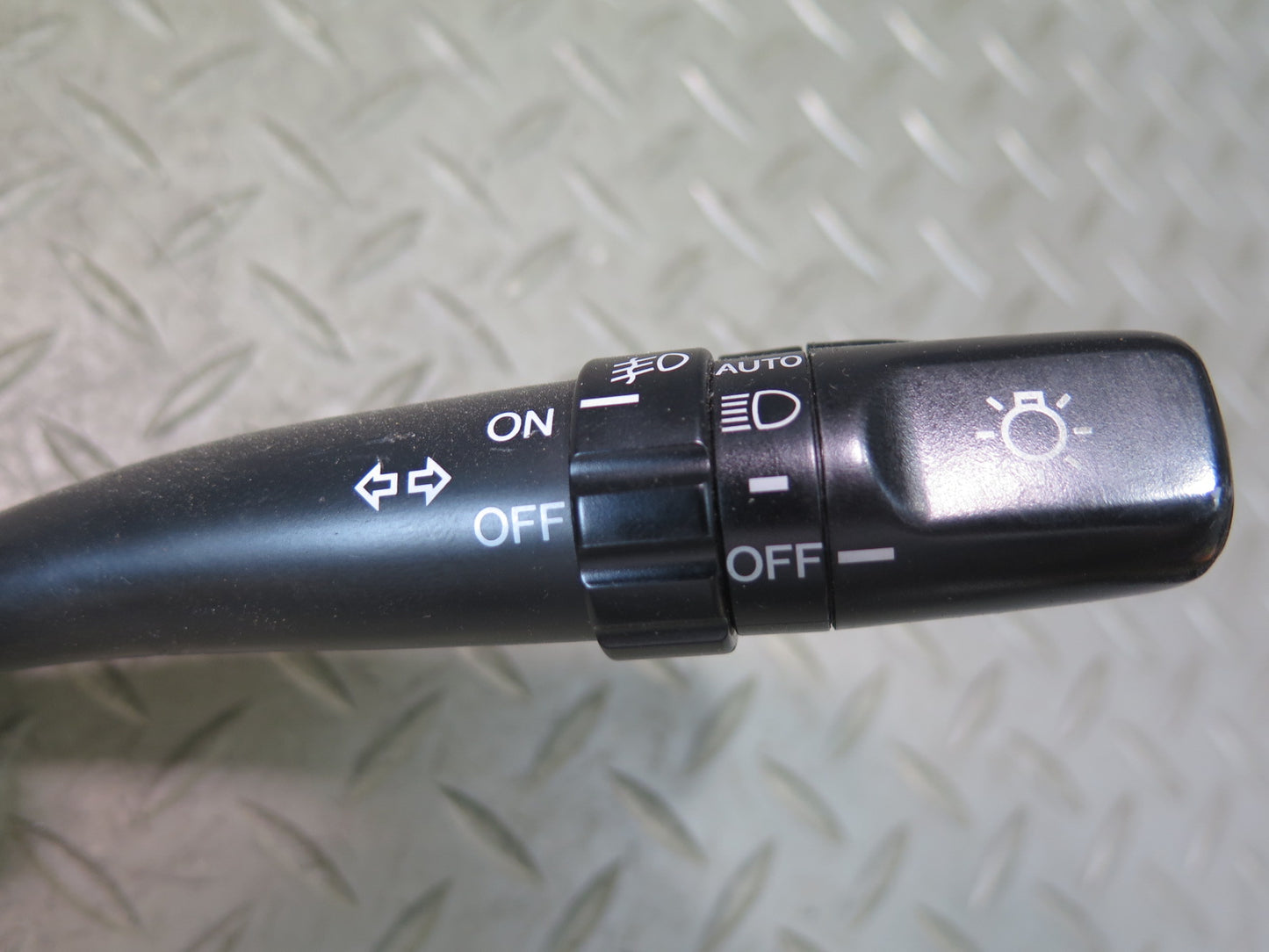 95-97 Toyota Celsior UCF20 RHD Steering Column Turn Signal Wiper Switch OEM