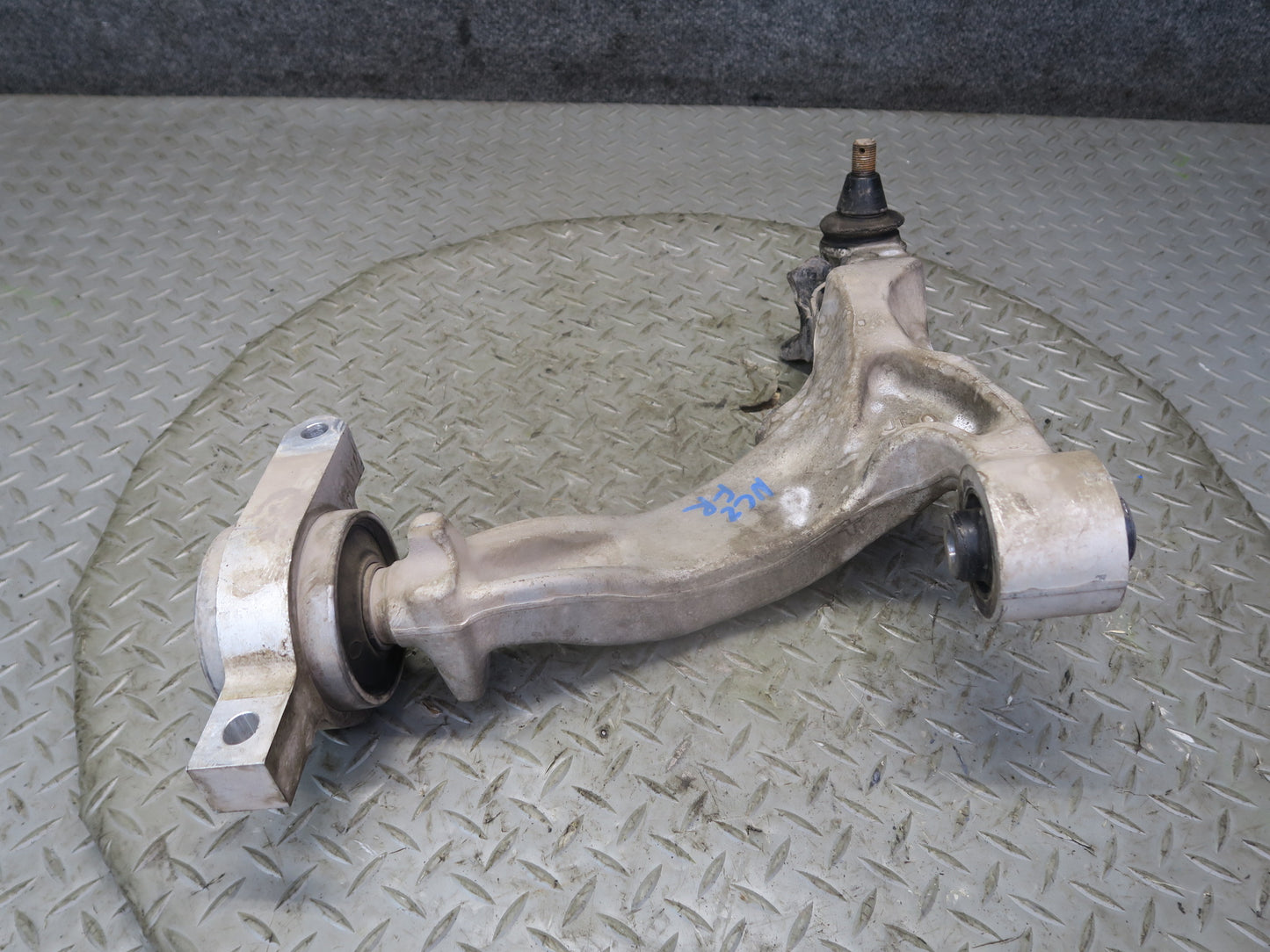 09-20 Nissan Z34 370Z Front Right Upper & Lower Control Arm Set OEM