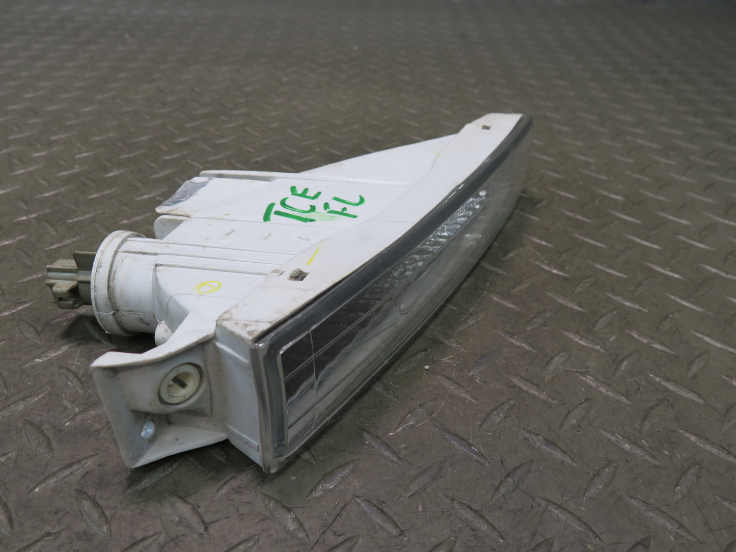95-97 Toyota Celsior UCF20 RHD Front Left Clear Inner Turn Signal Light OEM
