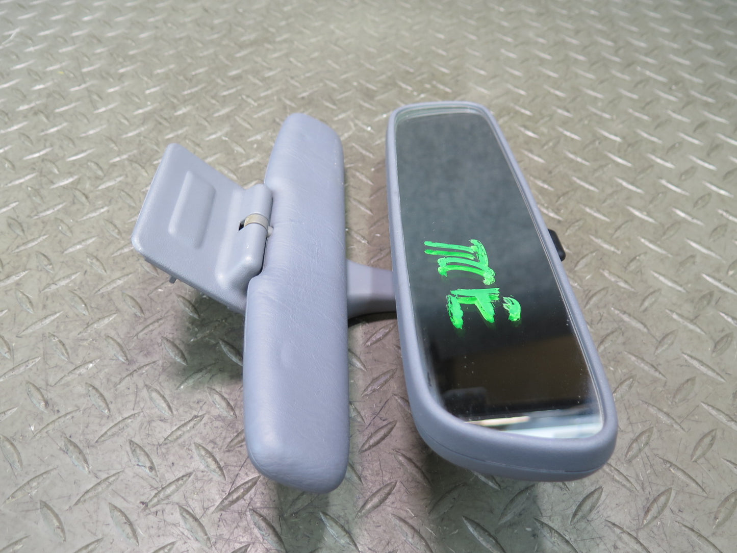 95-00 Toyota Celsior Lexus LS400 UCF20 Manual Dim Interior Rear View Mirror OEM