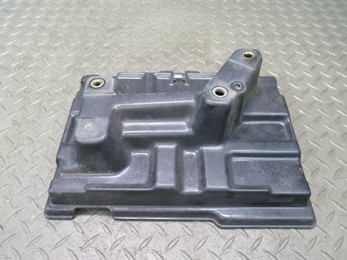 95-00 Toyota Celsior Lexus LS400 UCF20 Battery Tray Holder Bracket Support OEM