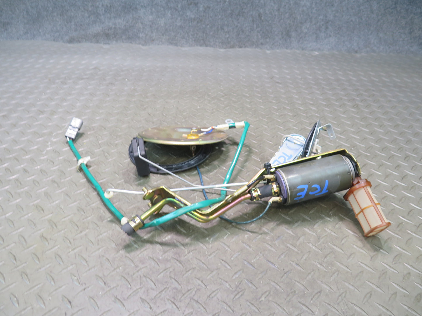 95-97 Toyota Celsior Lexus LS400 Fuel Pump Level Sensor Sending Unit Set OEM