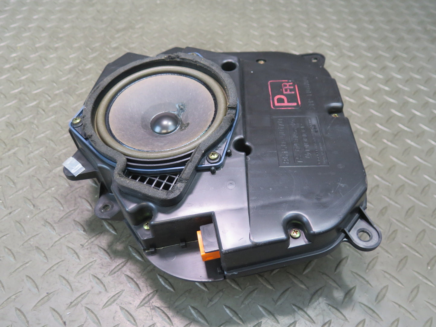 95-00 Toyota Celsior Lexus LS400 UCF20 Front Left & Right Door Speaker Set OEM