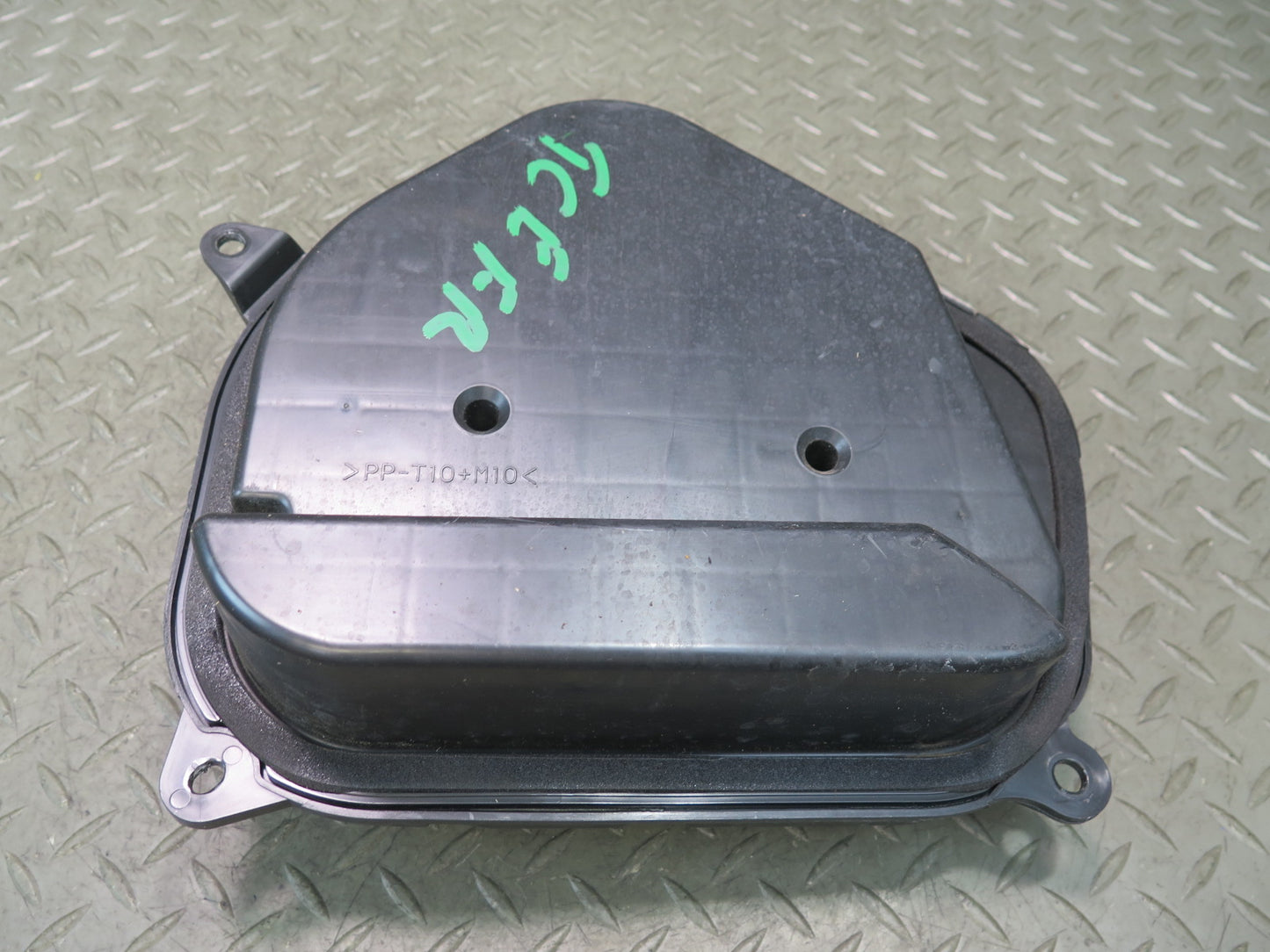 95-00 Toyota Celsior Lexus LS400 UCF20 Front Left & Right Door Speaker Set OEM