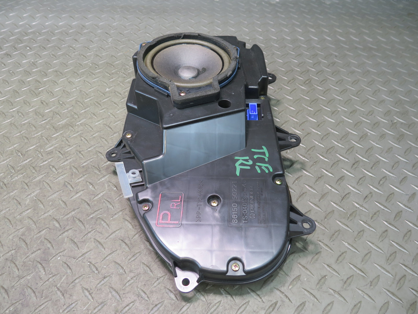95-00 Toyota Celsior Lexus LS400 UCF20 Rear Left & Right Door Speaker Set OEM