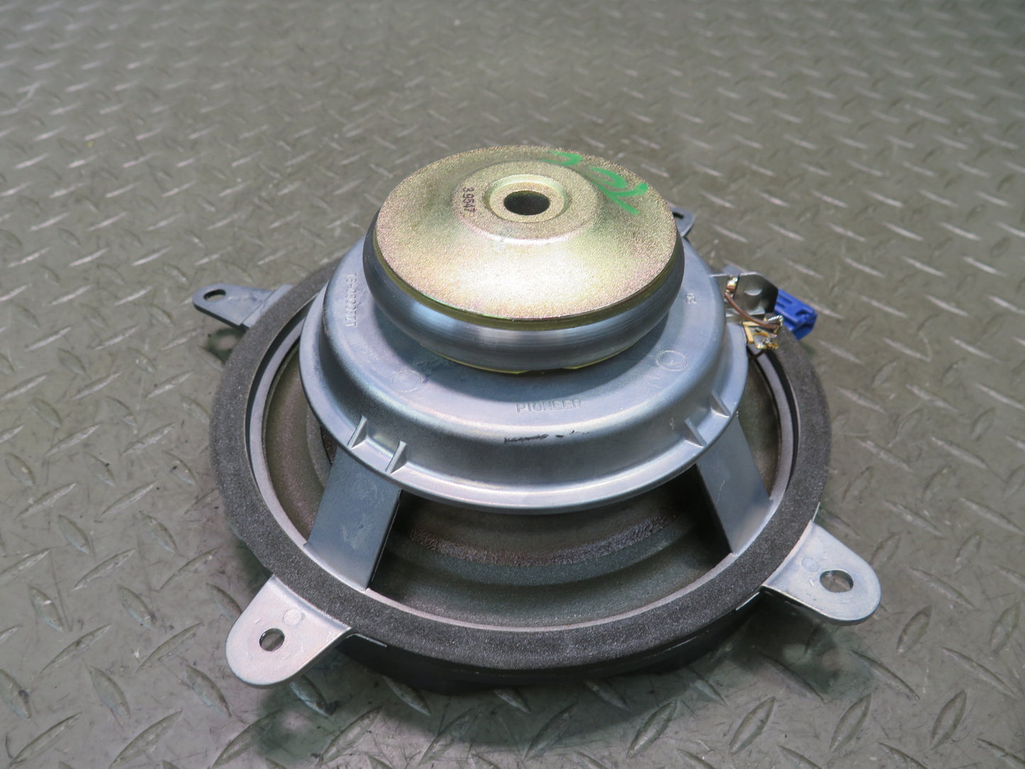 95-00 Toyota Celsior Lexus LS400 UCF20 Rear Subwoofer Speaker Pioneer OEM