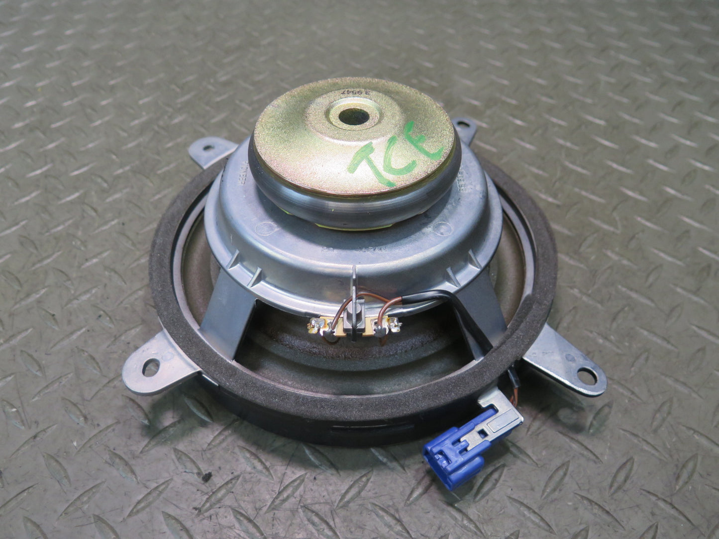 95-00 Toyota Celsior Lexus LS400 UCF20 Rear Subwoofer Speaker Pioneer OEM
