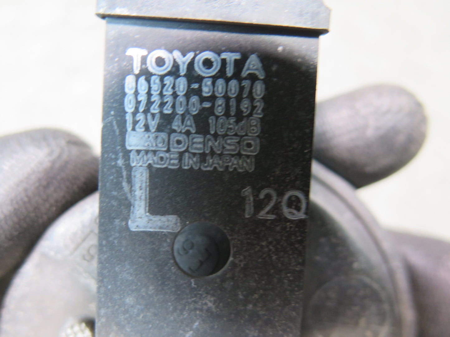 95-97 Toyota Celsior Lexus LS400 High & Low Tone Note Pitch Horn Signal Set OEM