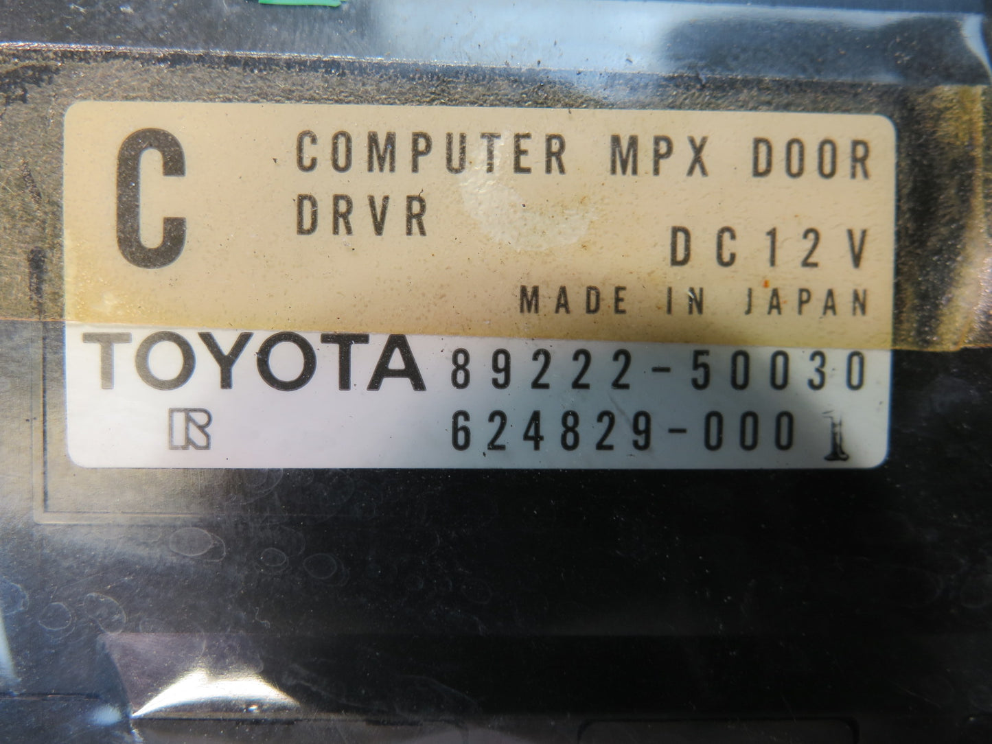 95-97 Toyota Celsior UCF20 RHD Front Right Door Control Module 89222-50030 OEM