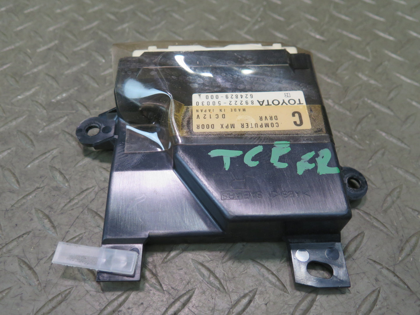 95-97 Toyota Celsior UCF20 RHD Front Right Door Control Module 89222-50030 OEM