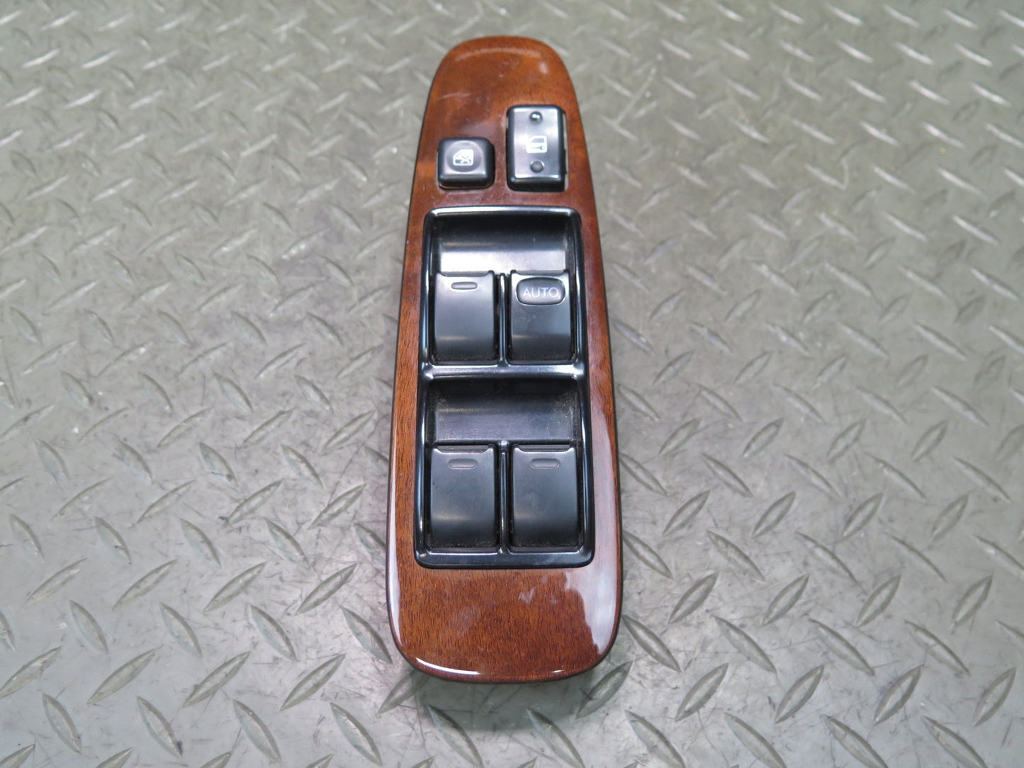 95-97 Toyota Celsior UCF20 RHD Front Right Door Master Window Switch w Trim OEM