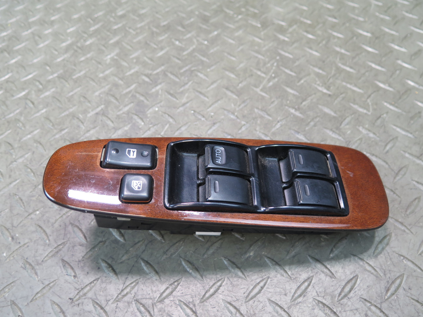 95-97 Toyota Celsior UCF20 RHD Front Right Door Master Window Switch w Trim OEM
