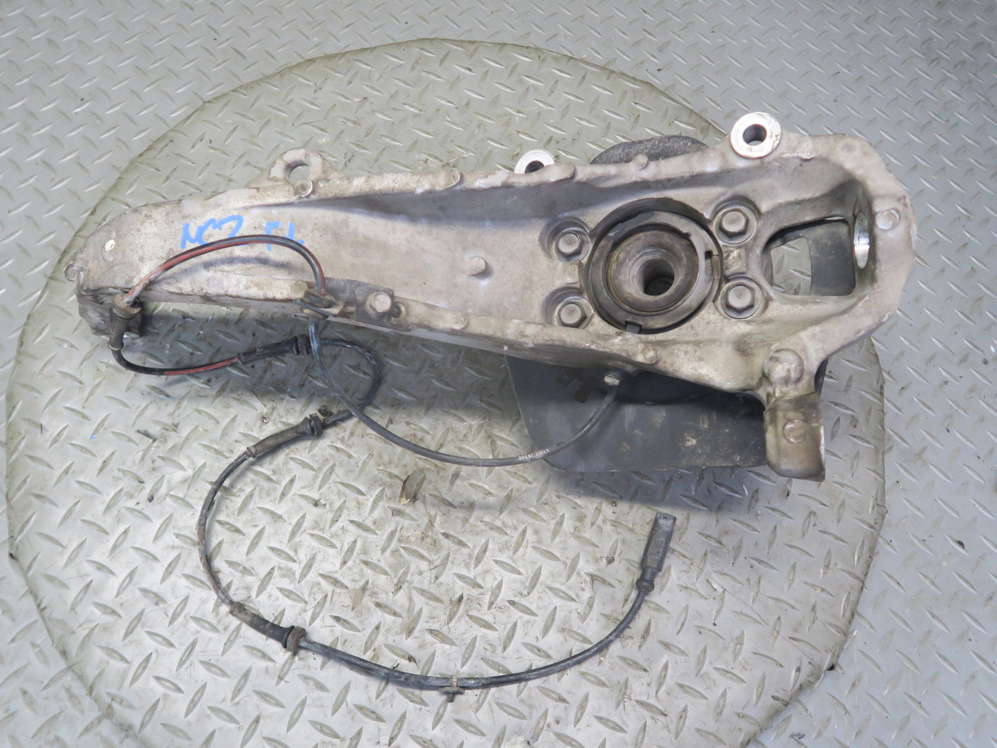 09-10 Nissan Z34 370Z Front Left Spindle Knuckle Wheel Hub Bearing OEM