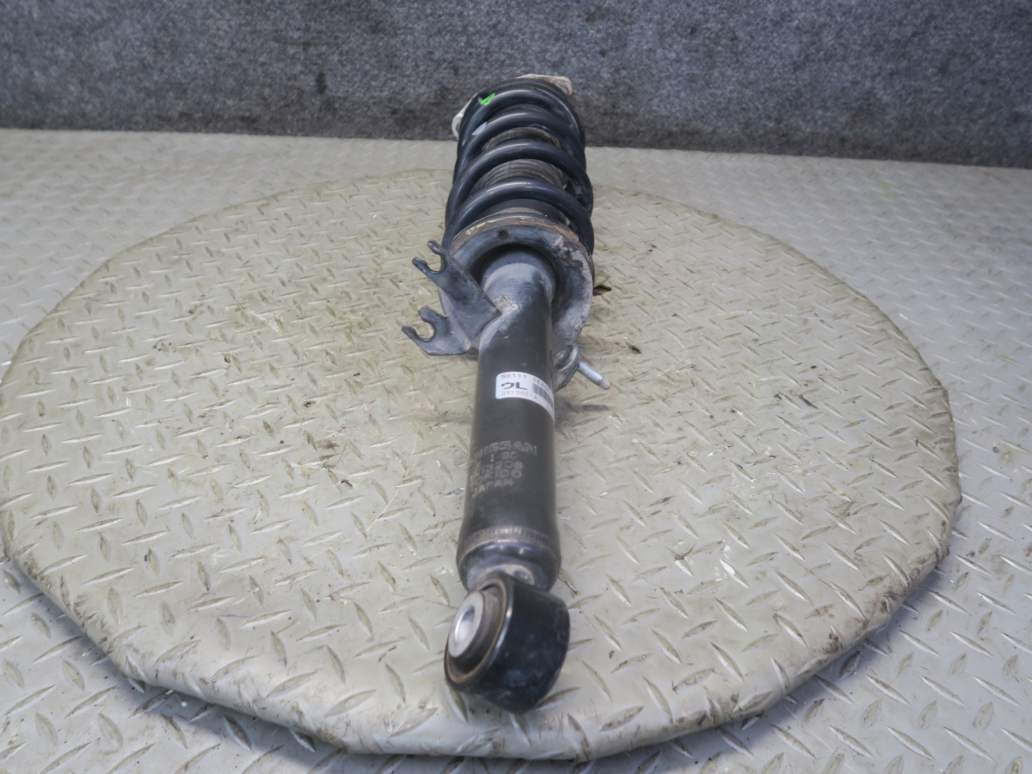 09-15 Nissan Z34 370Z RWD Set of 2 Front Left AND Right Strut Shock Absorber OEM