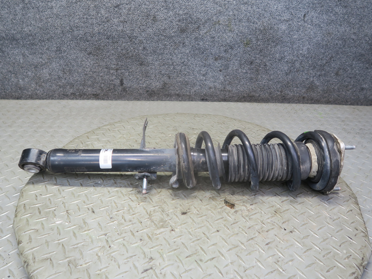 09-15 Nissan Z34 370Z RWD Set of 2 Front Left AND Right Strut Shock Absorber OEM