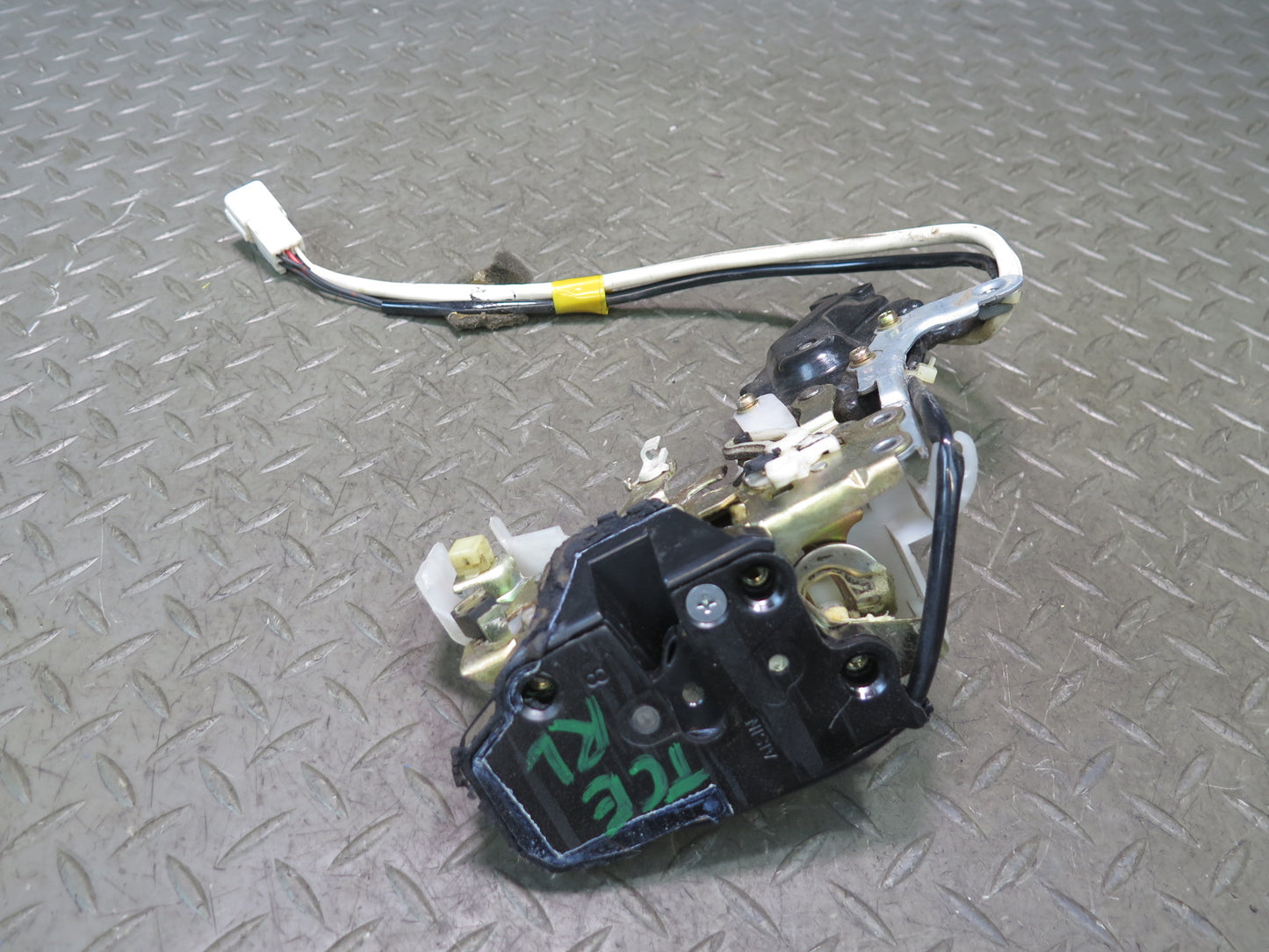 95-97 Toyota Celsior Lexus LS400 UCF20 Rear Left Door Lock Latch Actuator OEM