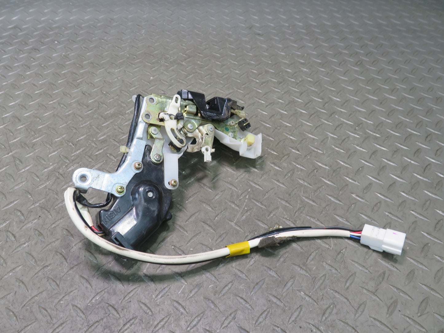 95-97 Toyota Celsior Lexus LS400 UCF20 Rear Left Door Lock Latch Actuator OEM