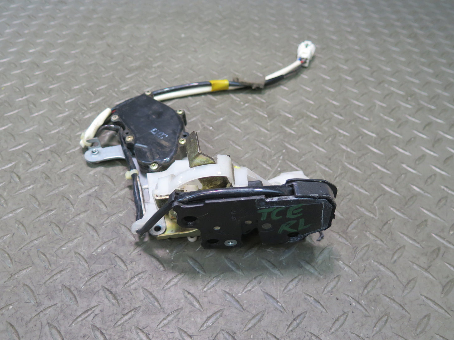 95-97 Toyota Celsior Lexus LS400 UCF20 Rear Left Door Lock Latch Actuator OEM