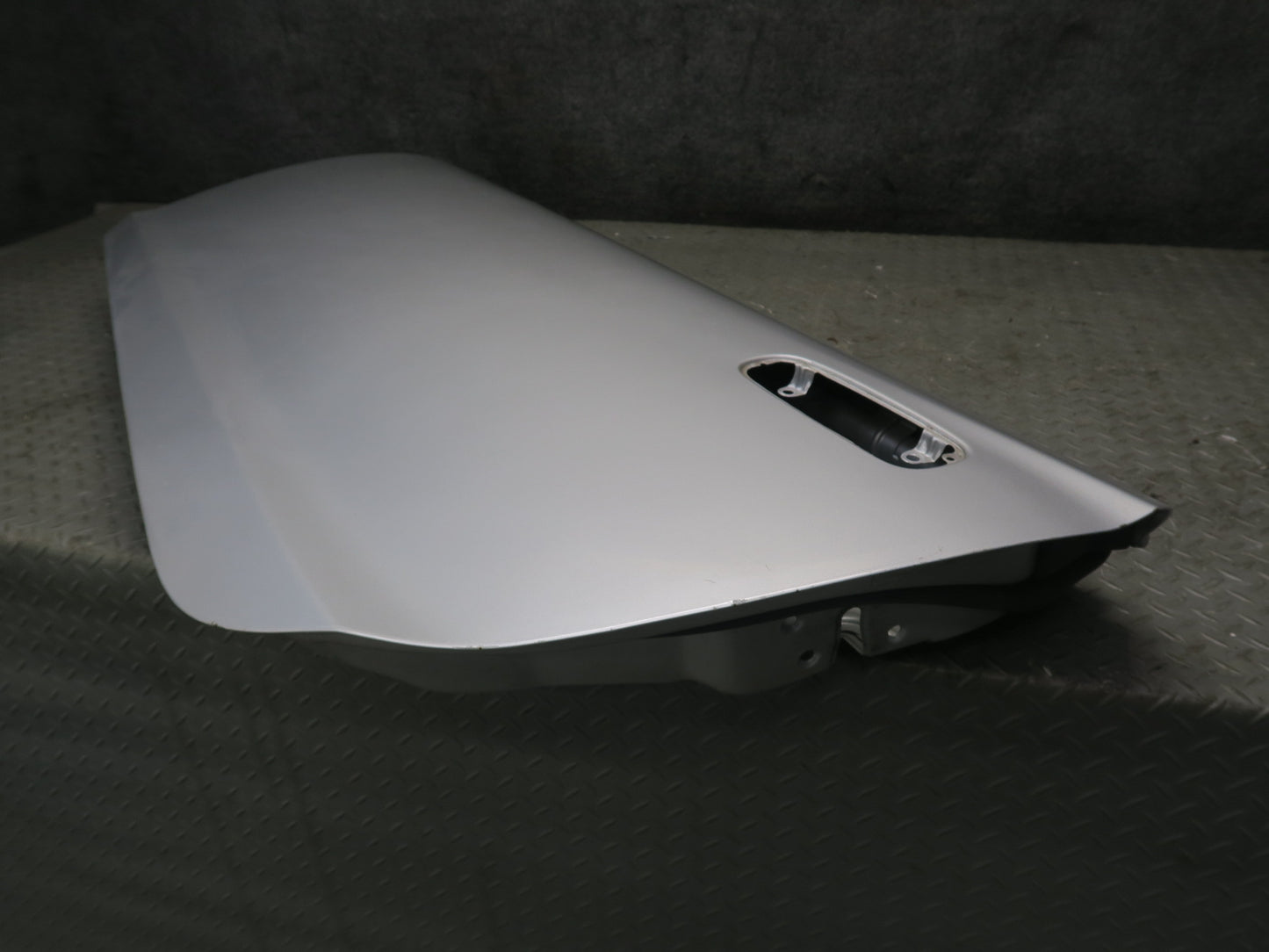 00-05 Toyota MR2 Spyder ZZW30L Left Door Shell Panel Silver OEM