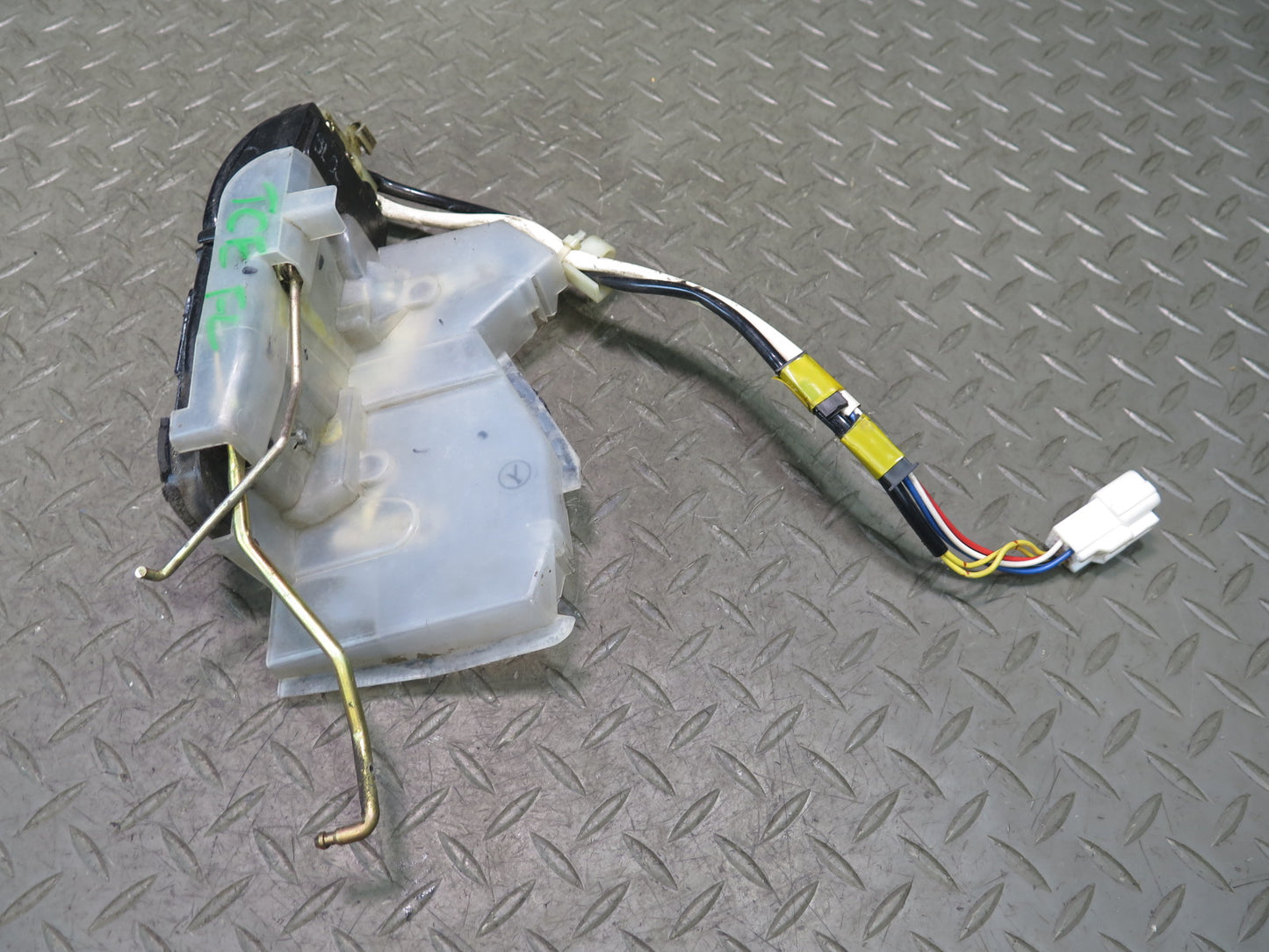 95-97 Toyota Celsior UCF20 RHD Front Left Door Lock Latch Actuator OEM