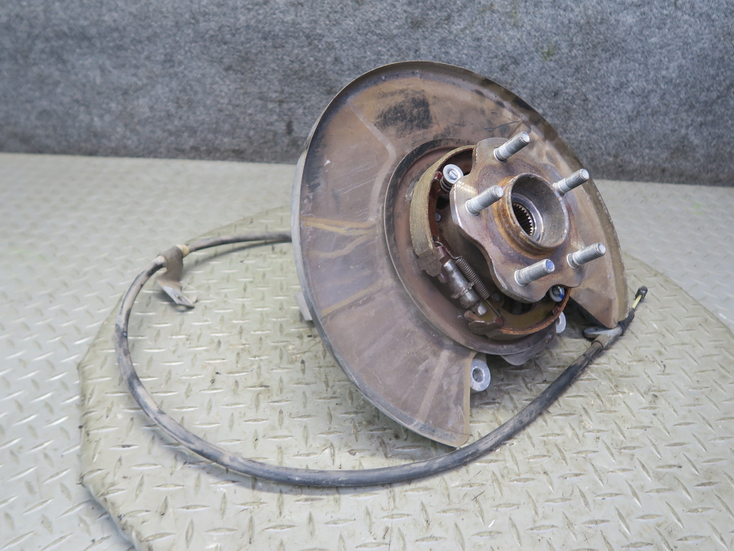 10-20 Nissan Z34 370Z Rear Left Spindle Knuckle Wheel Hub Bearing OEM