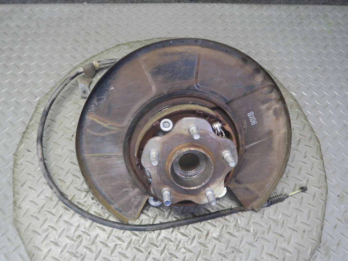 10-20 Nissan Z34 370Z Rear Left Spindle Knuckle Wheel Hub Bearing OEM