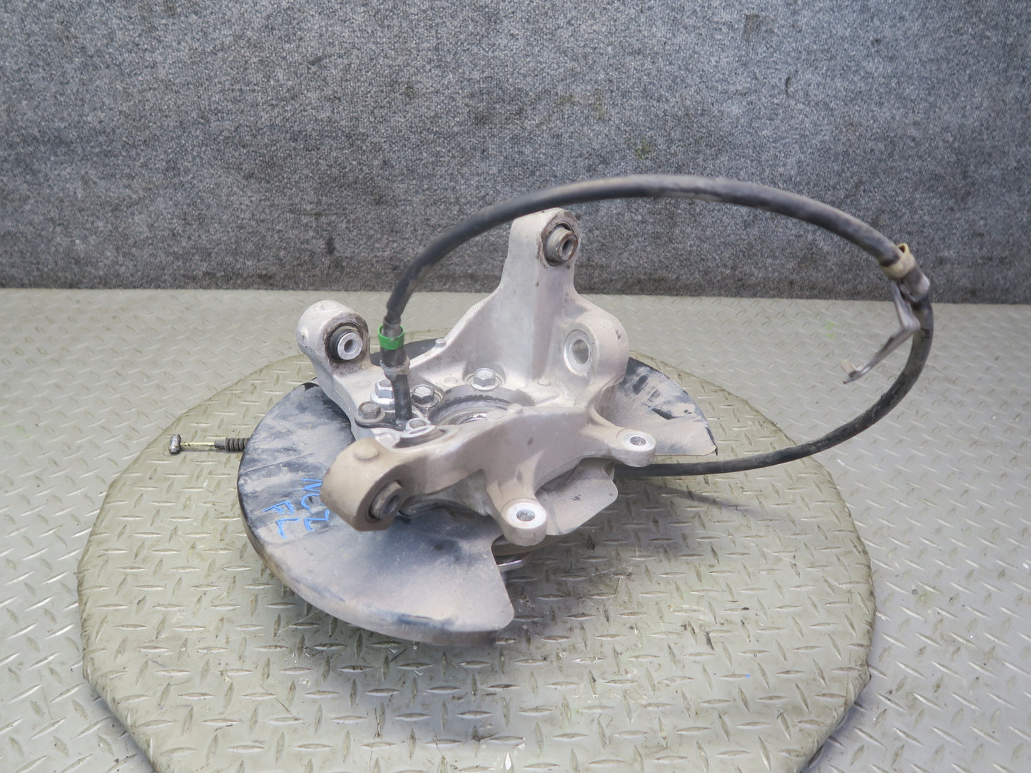 10-20 Nissan Z34 370Z Rear Left Spindle Knuckle Wheel Hub Bearing OEM