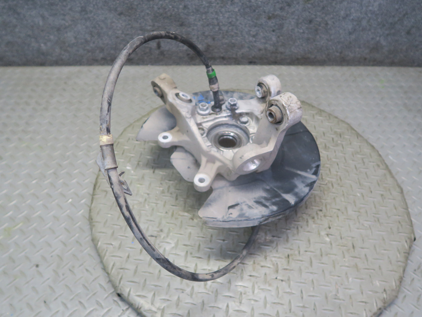 10-20 Nissan Z34 370Z Rear Left Spindle Knuckle Wheel Hub Bearing OEM