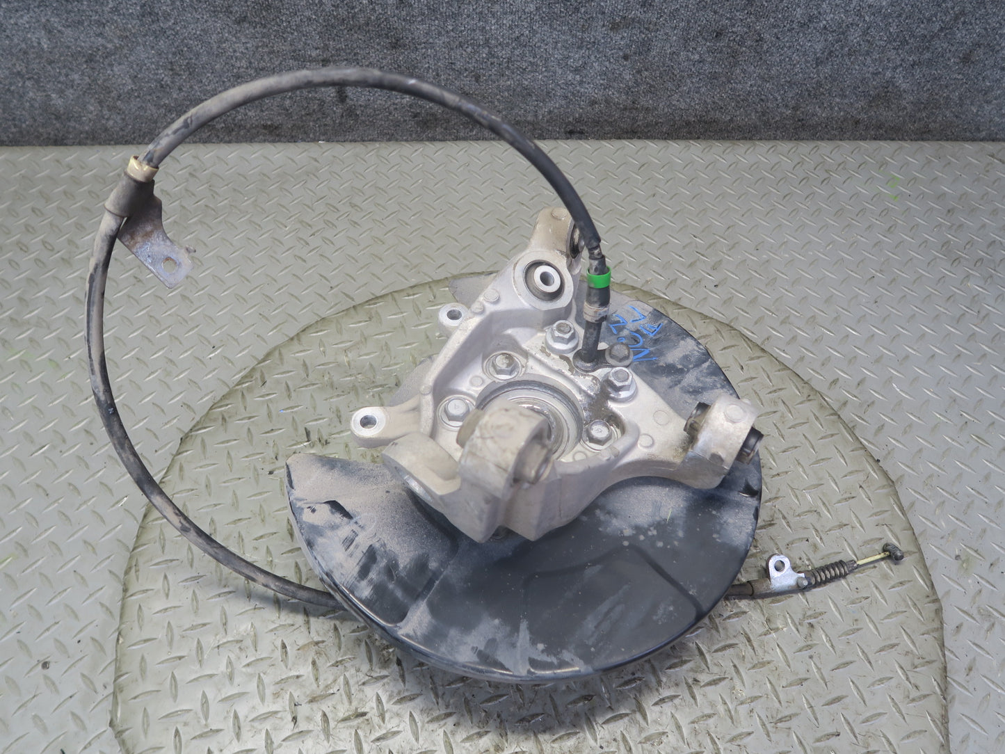 10-20 Nissan Z34 370Z Rear Left Spindle Knuckle Wheel Hub Bearing OEM