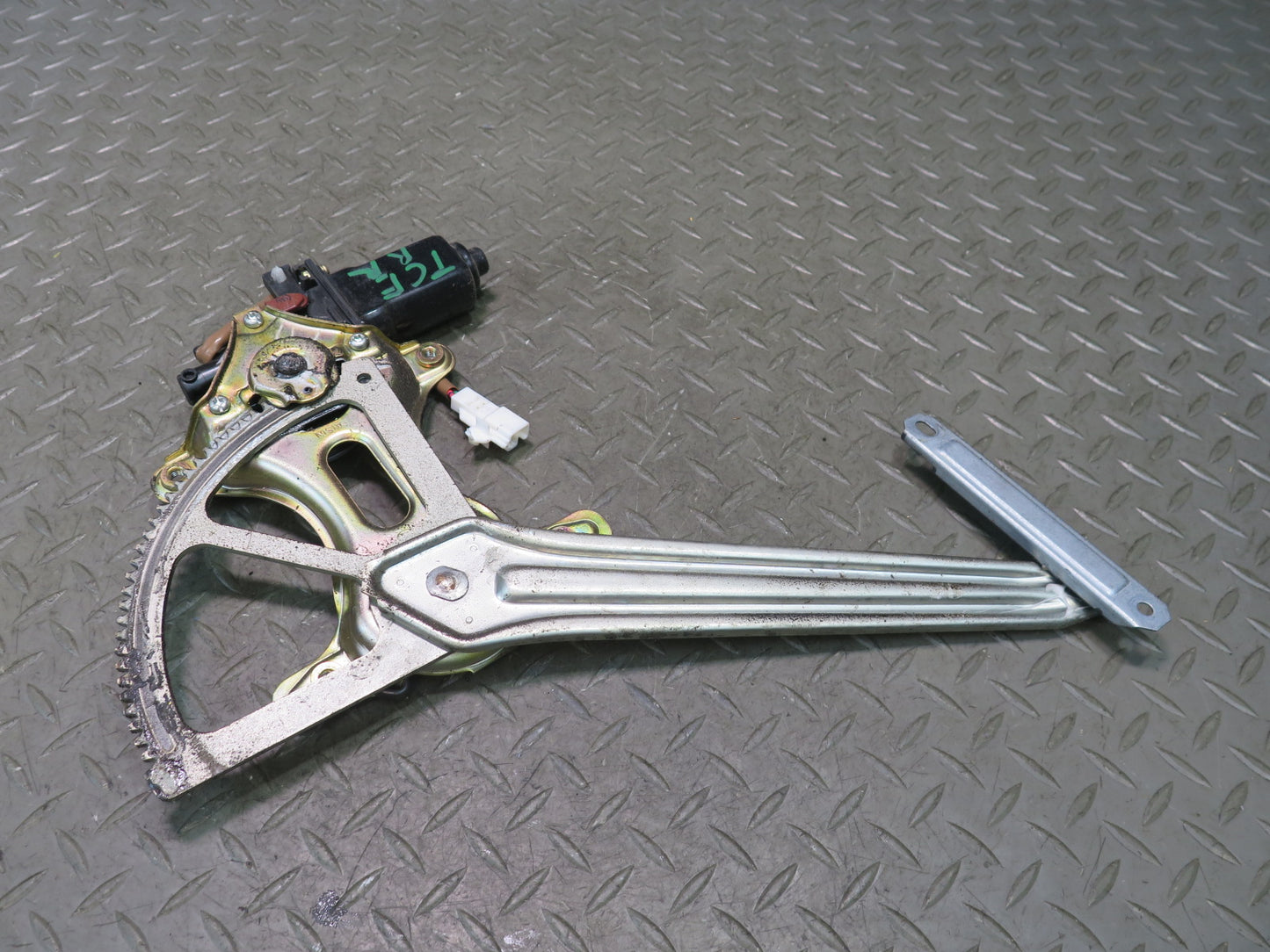 95-97 Toyota Celsior Lexus LS400 Rear Right Door Window Regulator w Motor OEM