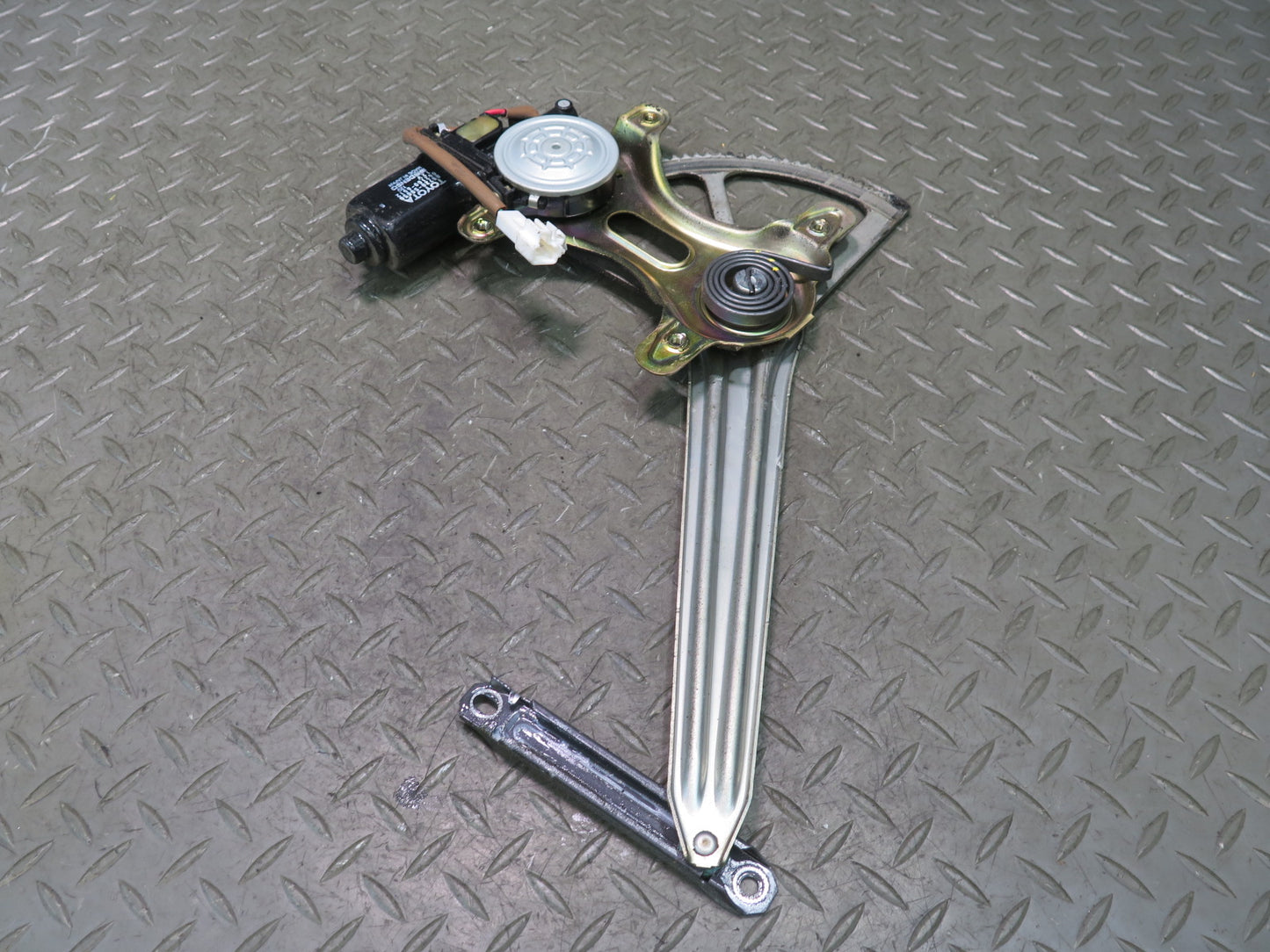 95-97 Toyota Celsior Lexus LS400 Rear Right Door Window Regulator w Motor OEM