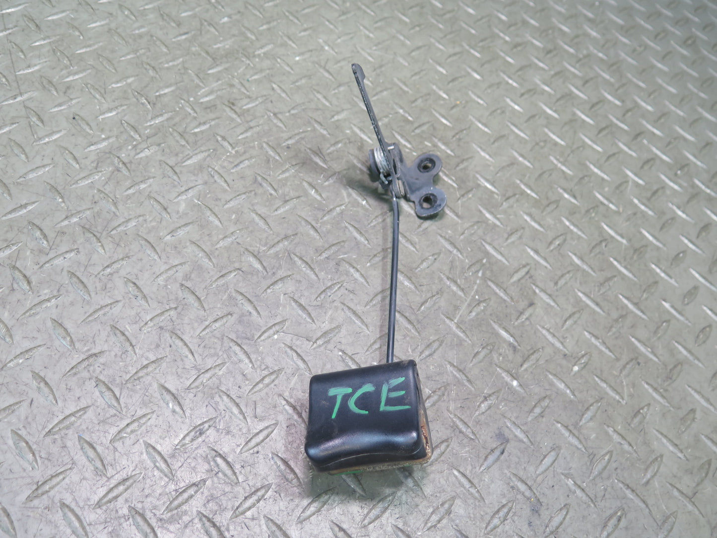 95-97 Toyota Celsior Lexus LS400 UCF20 Hood Lock Latch Open Release Handle OEM