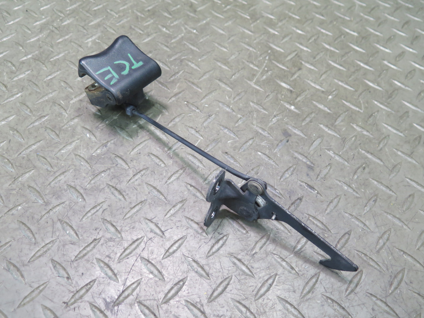 95-97 Toyota Celsior Lexus LS400 UCF20 Hood Lock Latch Open Release Handle OEM