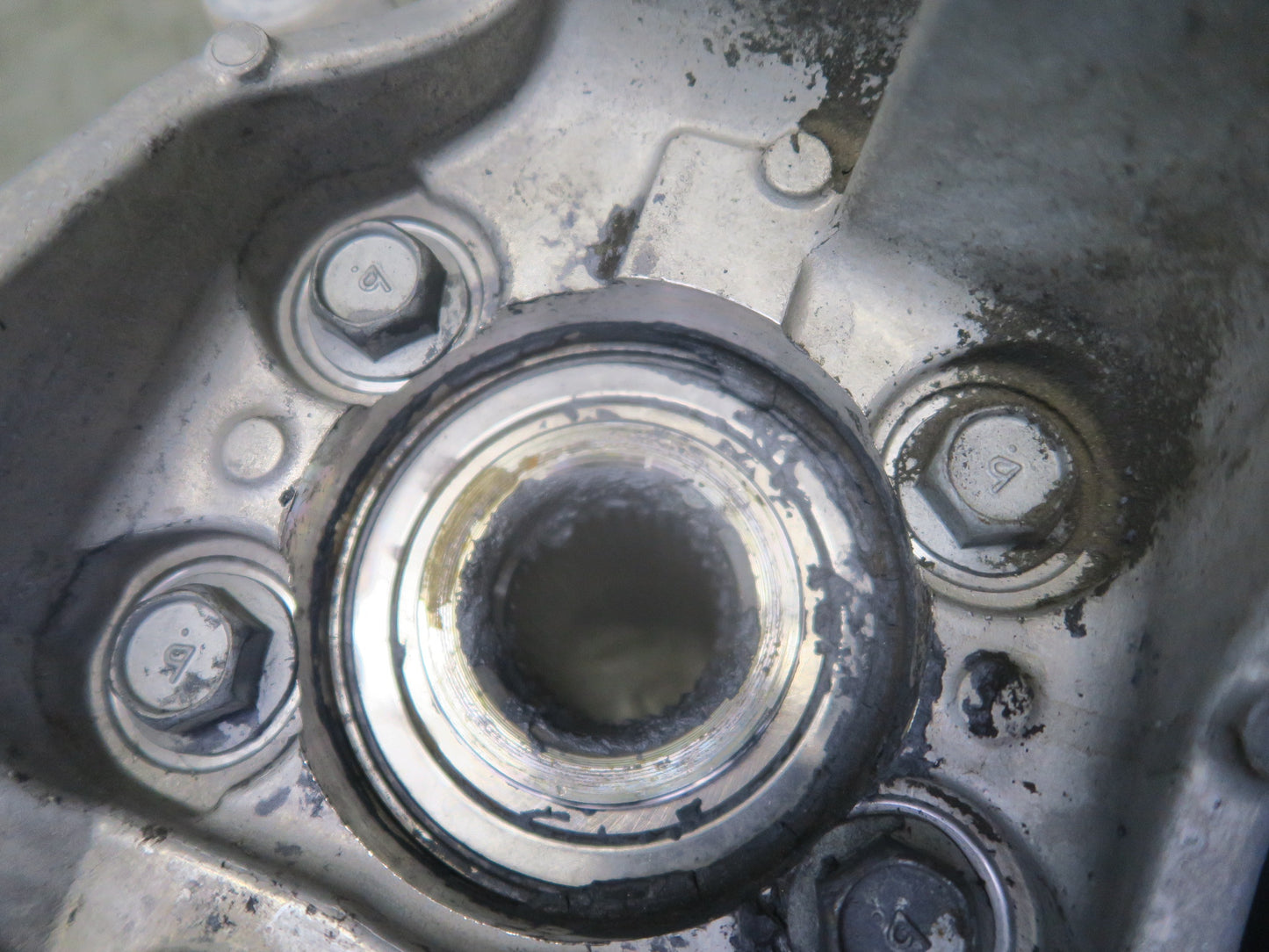 10-20 Nissan Z34 370Z Rear Right Spindle Knuckle Wheel Hub Bearing OEM
