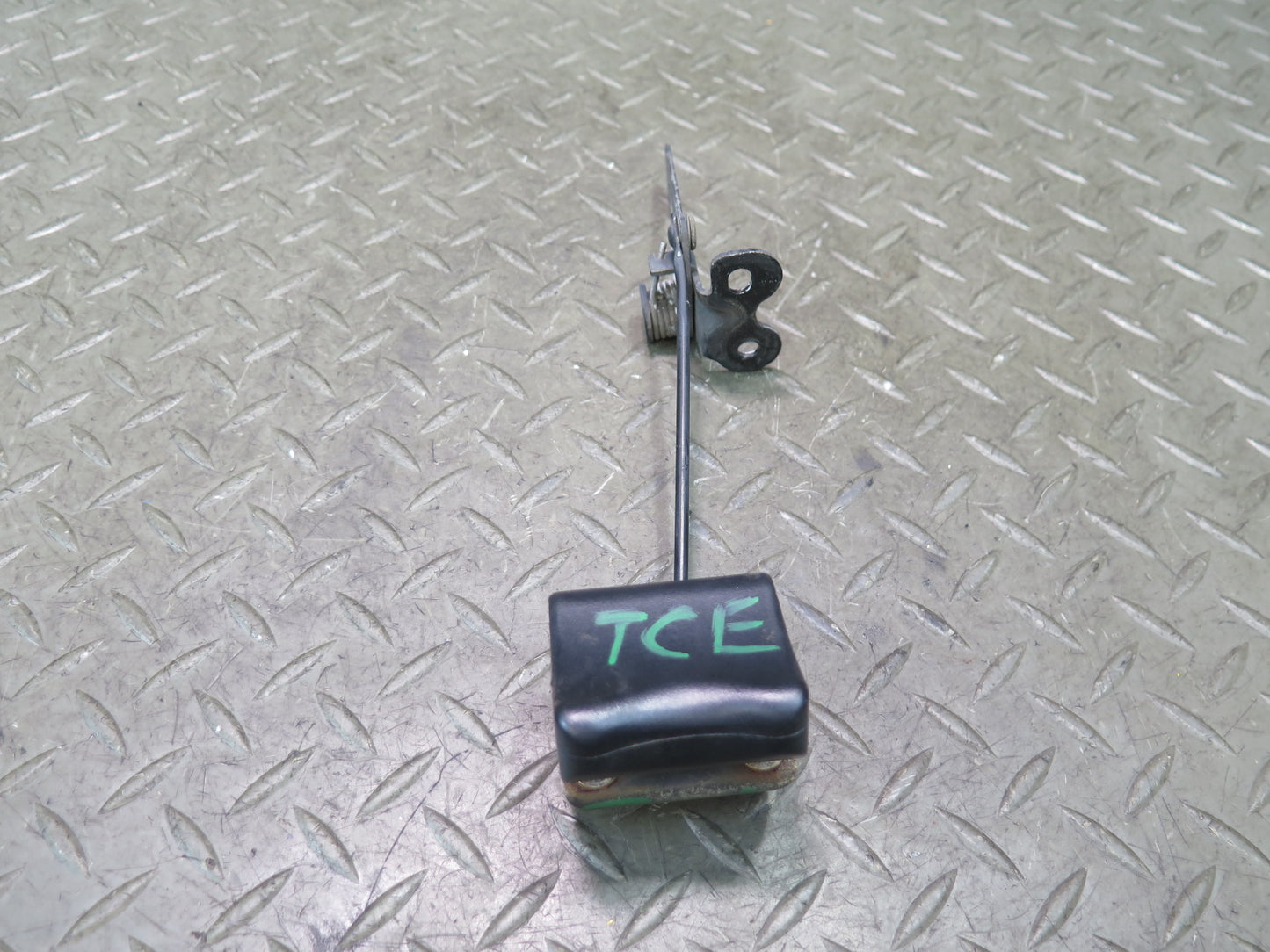 95-97 Toyota Celsior Lexus LS400 UCF20 Hood Lock Latch Open Release Handle OEM