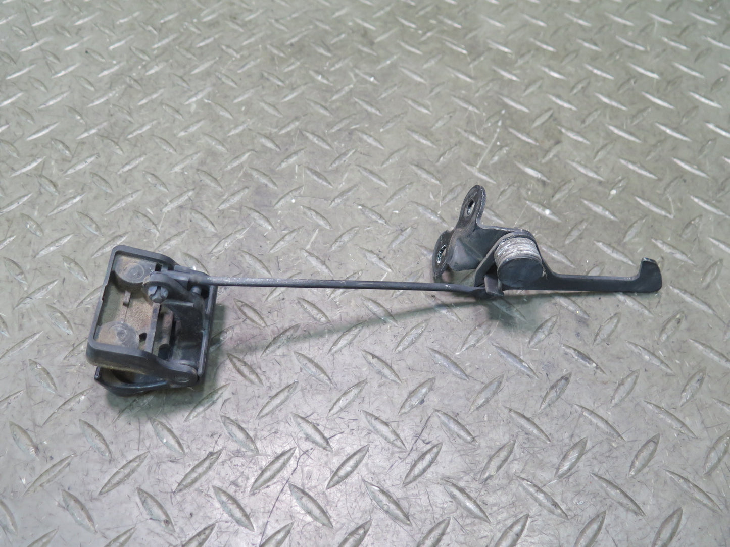 95-97 Toyota Celsior Lexus LS400 UCF20 Hood Lock Latch Open Release Handle OEM
