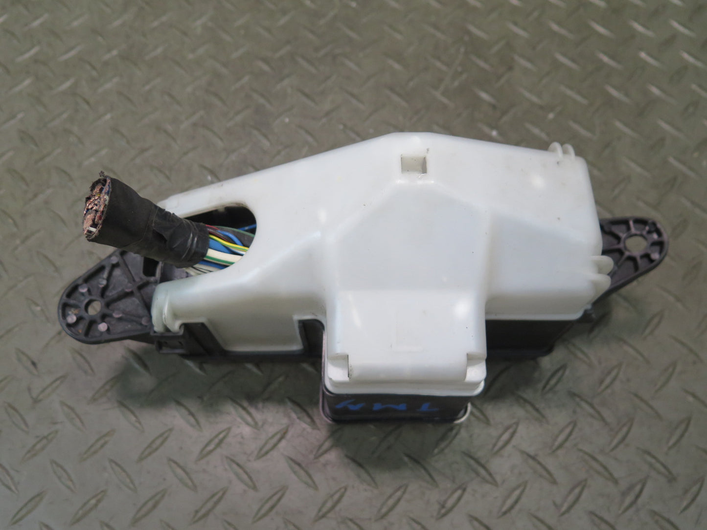 00-05 Toyota MR2 Spyder Front Left Luggage Compartment Fuse Relay Box OEM